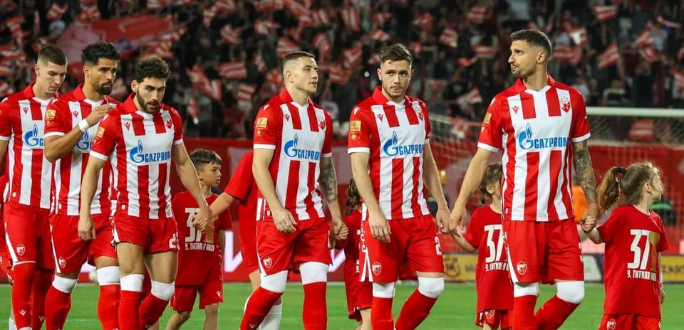 FK Crvena Zvezda players walking onto the field