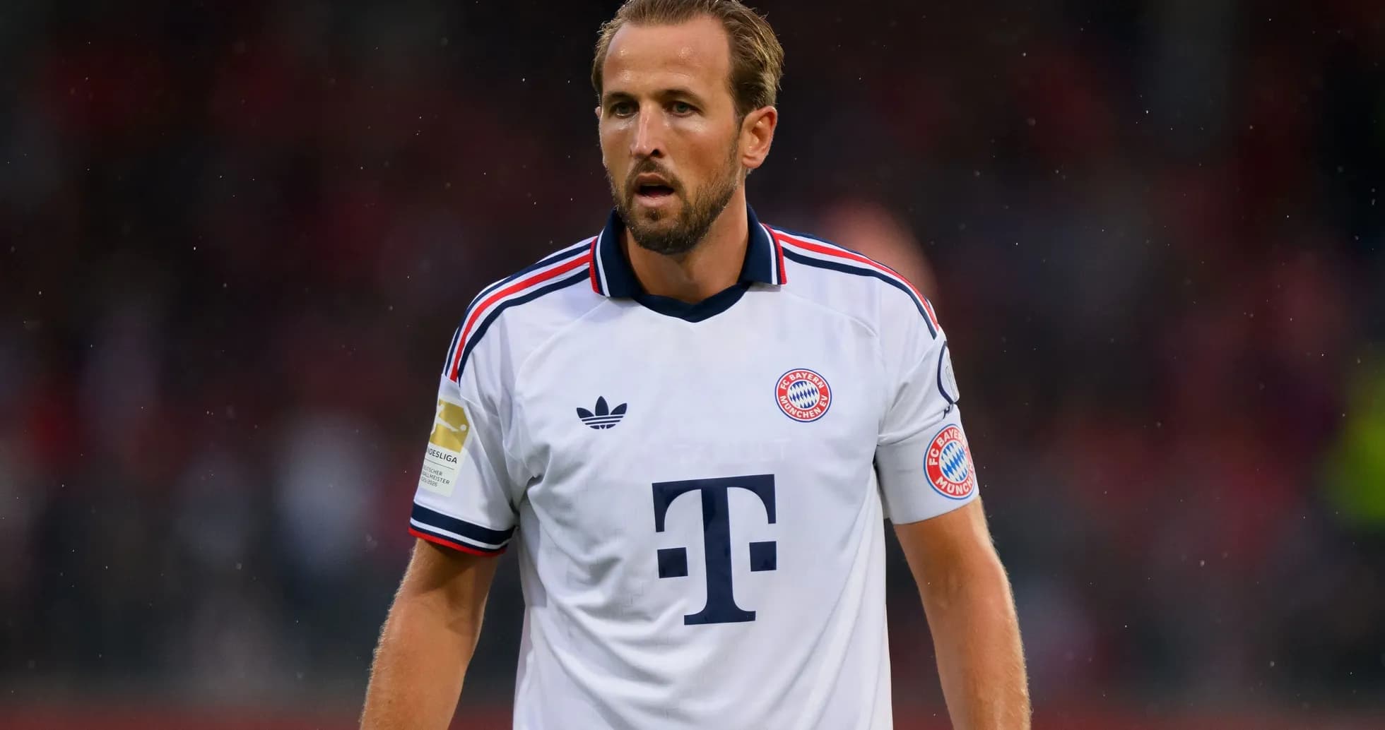 Player wearing Bayern Munich kit on the pitch
