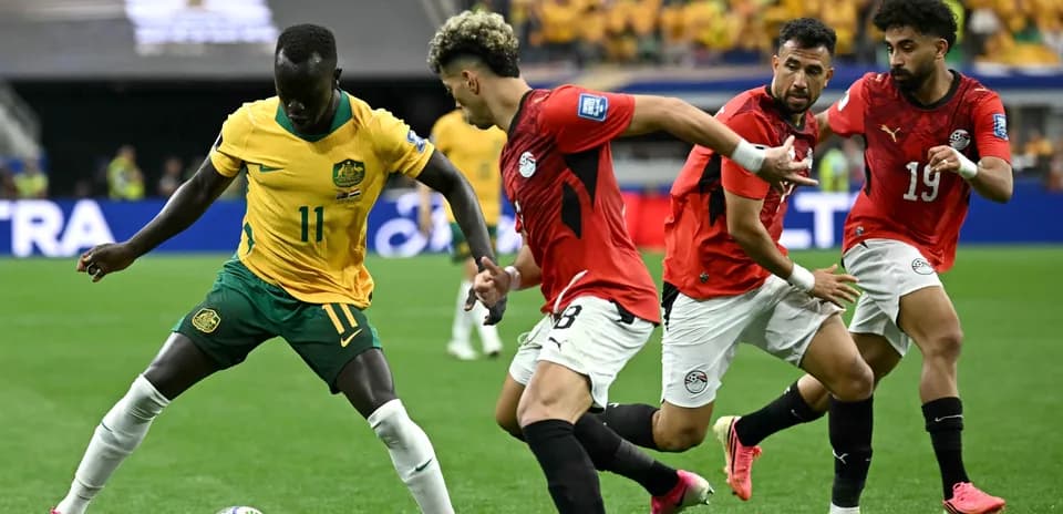 Players contesting the ball during Australia vs Egypt match