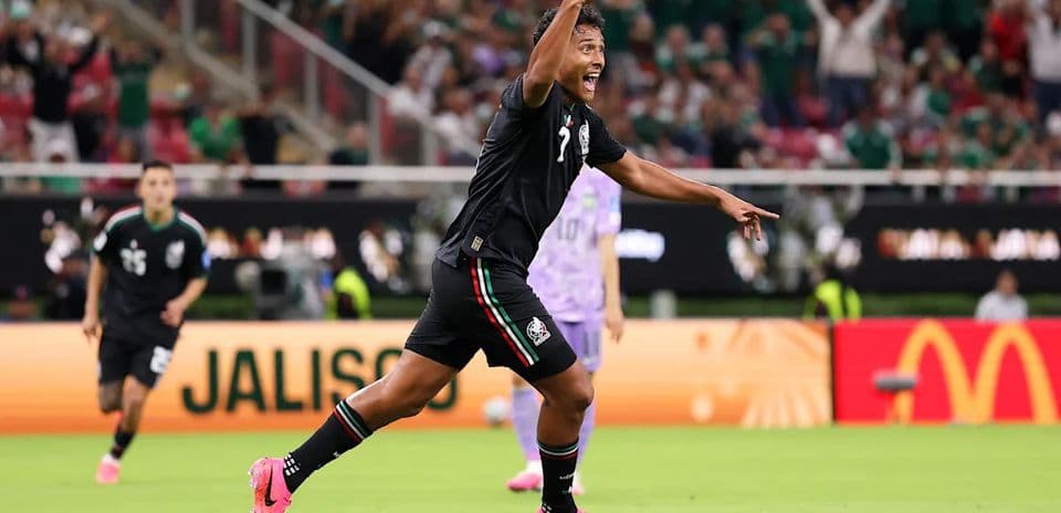 Mexico Tops Group A with 1-0 Victory Over South Korea to Secure World Cup Knockout Spot