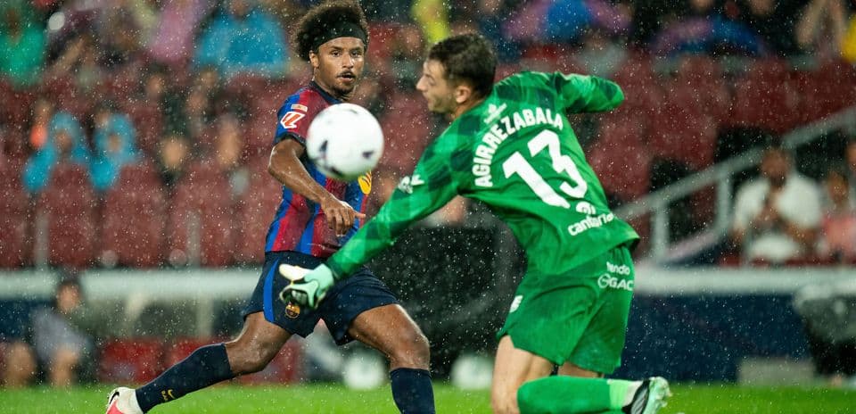 Hansi Flick Leads Barcelona to Record Seven Straight Wins with Dominant 7-2 Victory