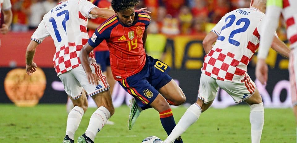 Lamine Yamal Shines with Perfect 10/10 as Spain Cruises Past Croatia 4-1 in Nations League