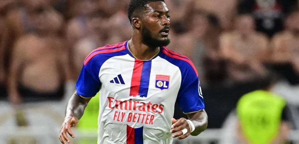 Everton Complete Permanent Signing of Ainsley Maitland-Niles from Lyon