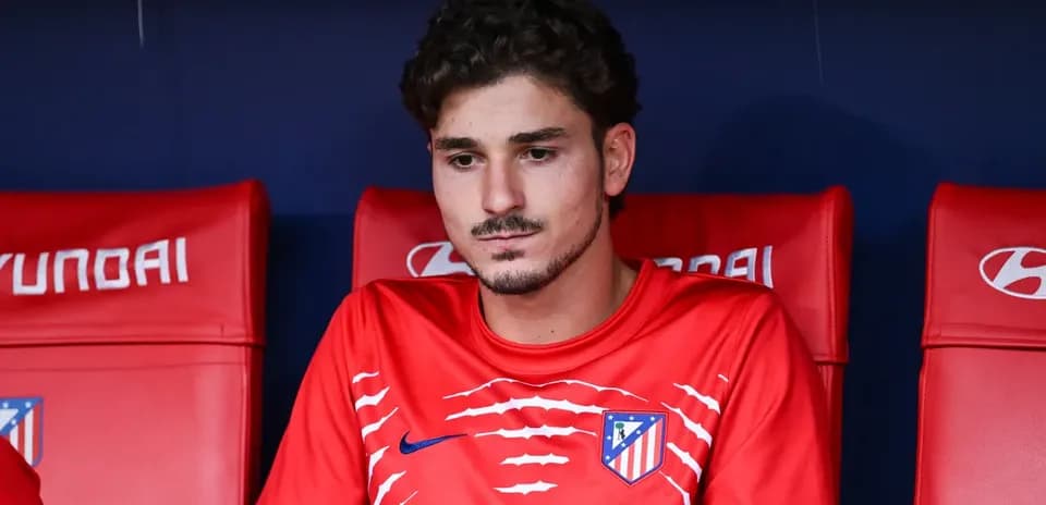 Julian Alvarez Faces Backlash at Atletico Amid Barcelona Transfer Talks