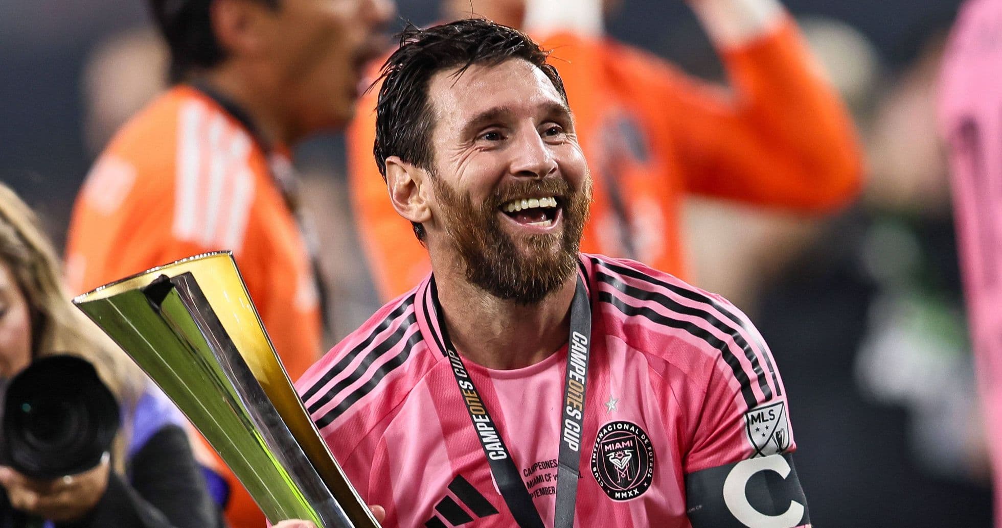 Carolina Holguin's Farewell Message to Lionel Messi After Eldense Takeover