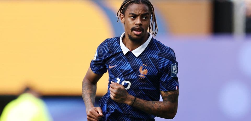Liverpool Prepares New Offer for Bradley Barcola After PSG Signs Mika Godts