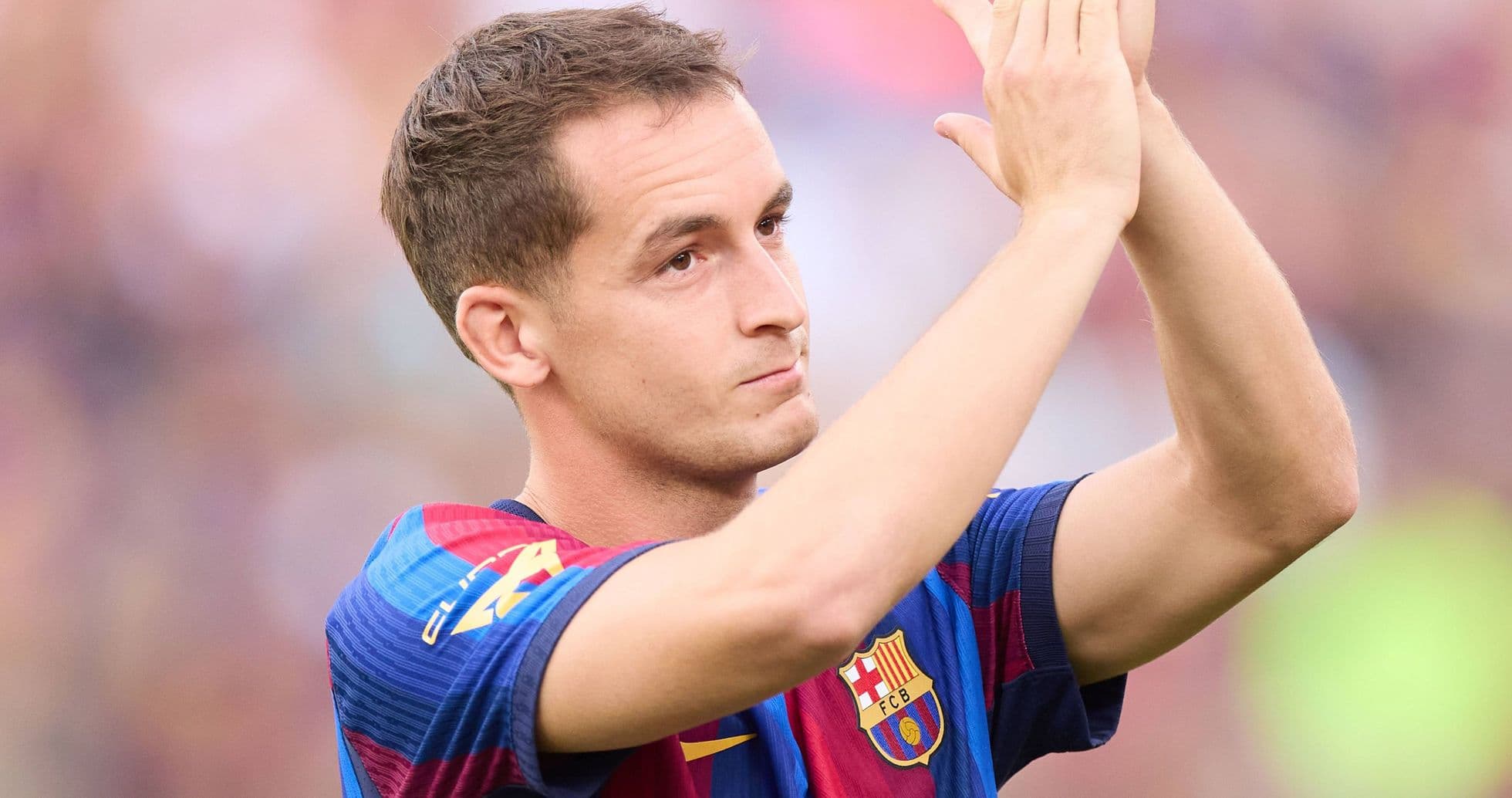 Deportivo A Coruna Loan Barcelona Midfielder Marc Casado with Purchase Option