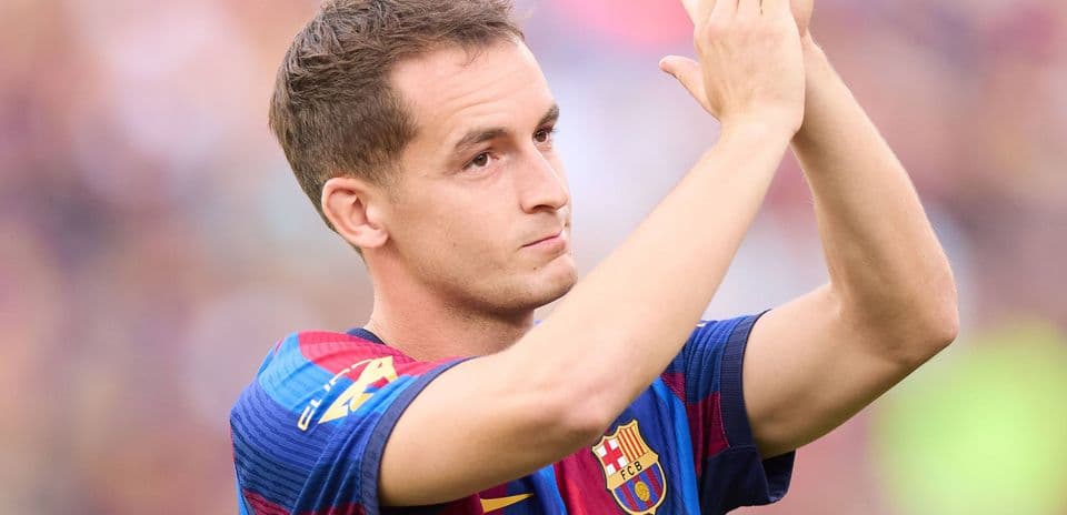 Deportivo A Coruna Loan Barcelona Midfielder Marc Casado with Purchase Option