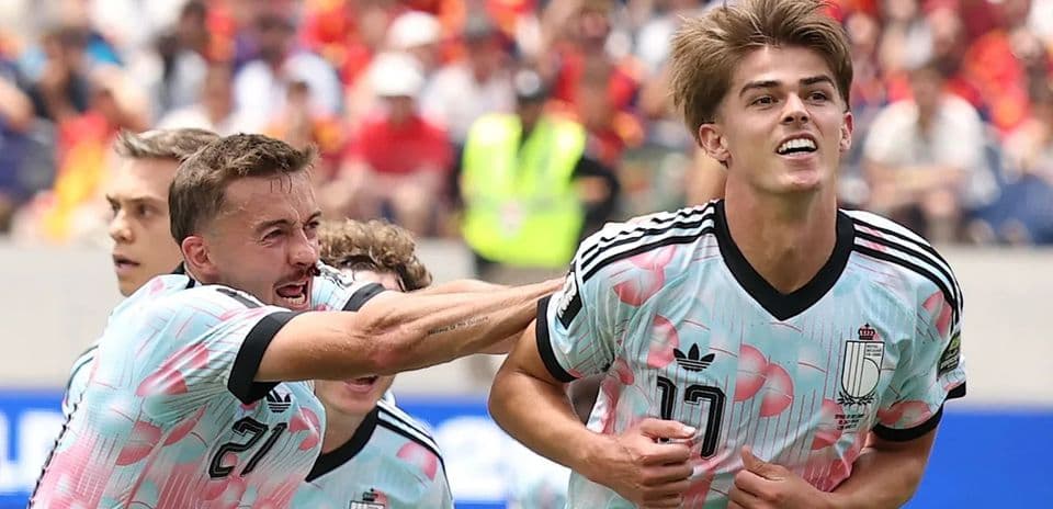 Atalanta Sets €50 Million Price Tag on World Cup Star De Ketelaere Amid Bayern and PSG Interest