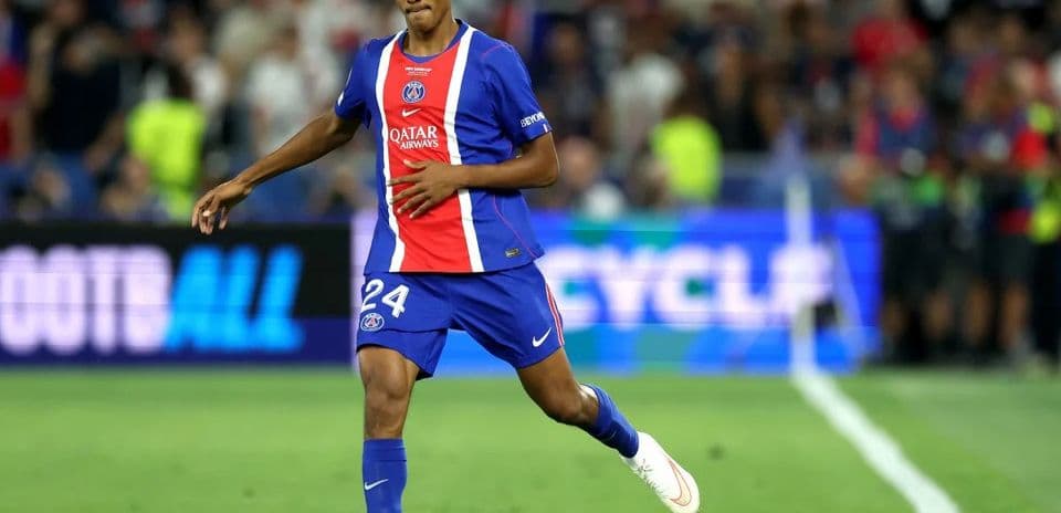 PSG's Senny Mayulu Injured While Playing for France U21