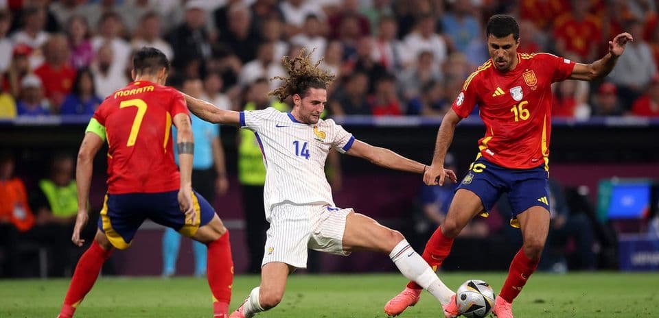 France and Spain Face Tactical Showdown in World Cup Semi-Final