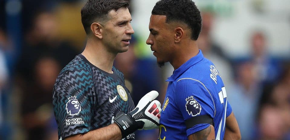 Unai Emery Rejects Friendship Claims with Chelsea Amid Busy Transfer Season