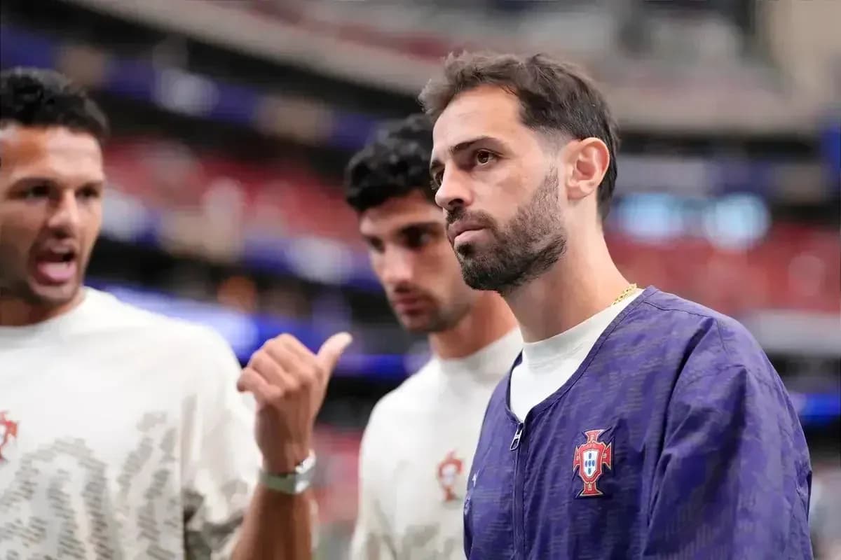 Portugal players discussing before a match Portugal players discussing before a match