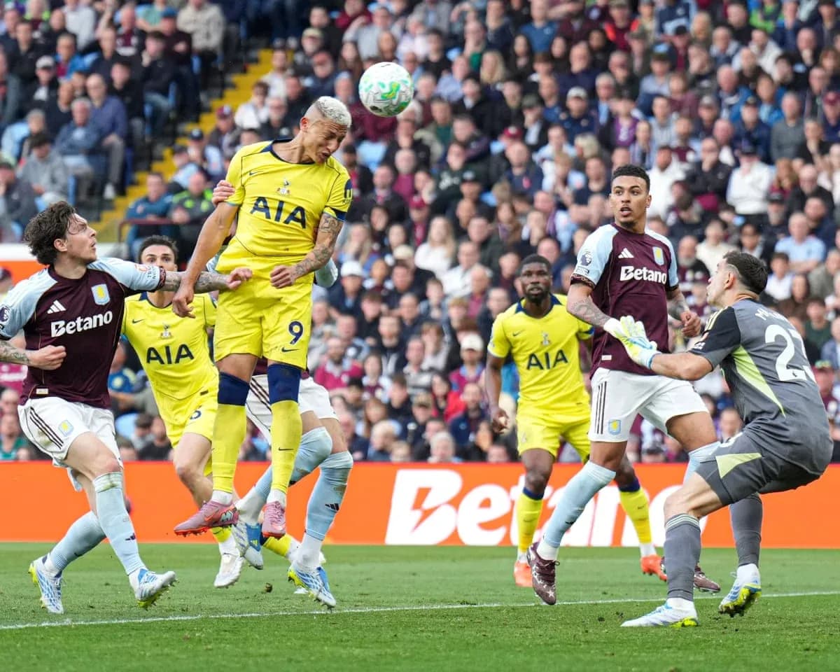 Richarlison heads the ball during Tottenham match Richarlison heads the ball during Tottenham match
