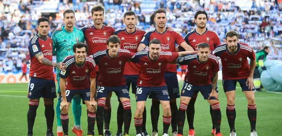 Osasuna team posing for match photo Osasuna team posing for match photo