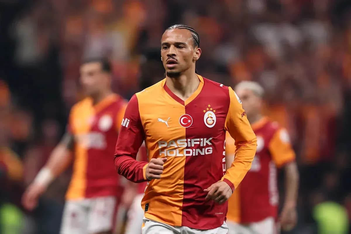 Galatasaray player running on the pitch during match Galatasaray player running on the pitch during match