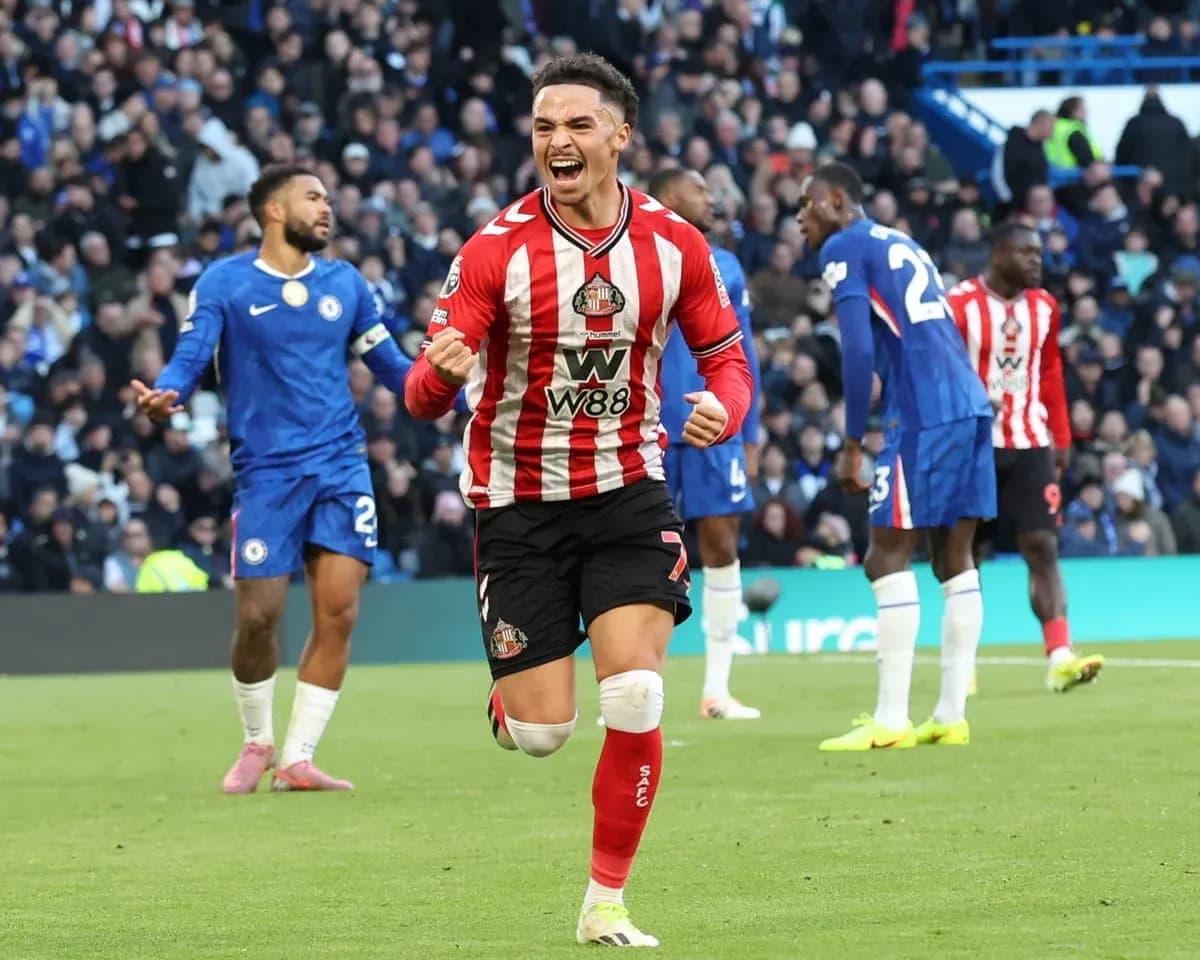 Sunderland player celebrating goal against Chelsea Sunderland player celebrating goal against Chelsea