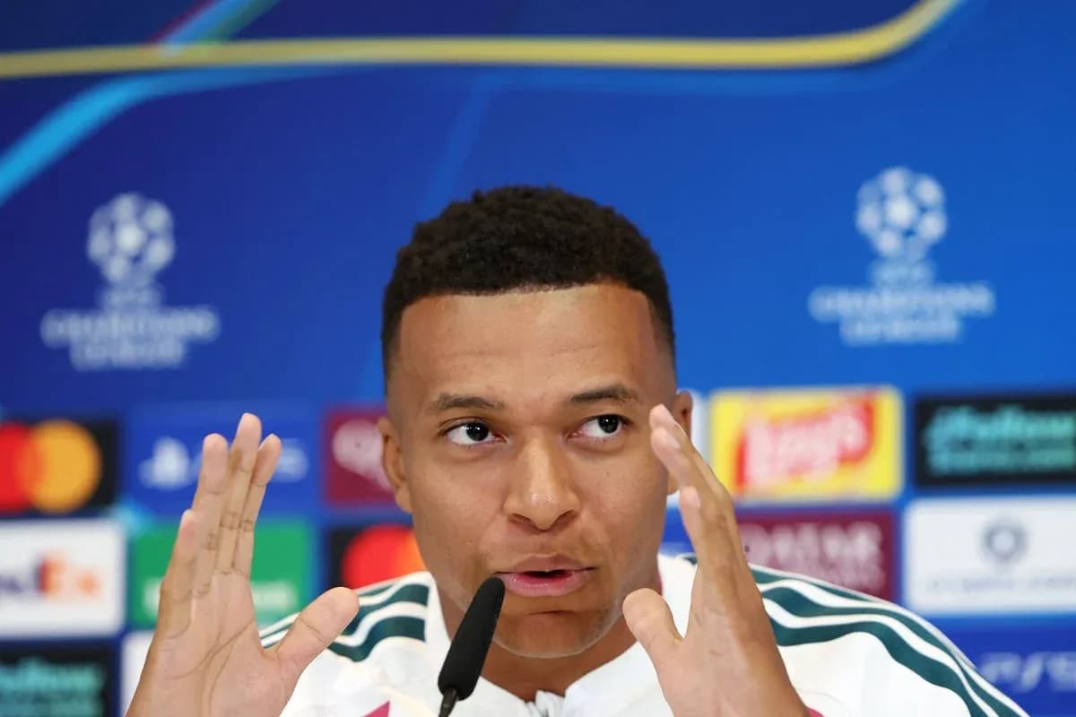 Player speaking at UEFA Champions League press conference Player speaking at UEFA Champions League press conference
