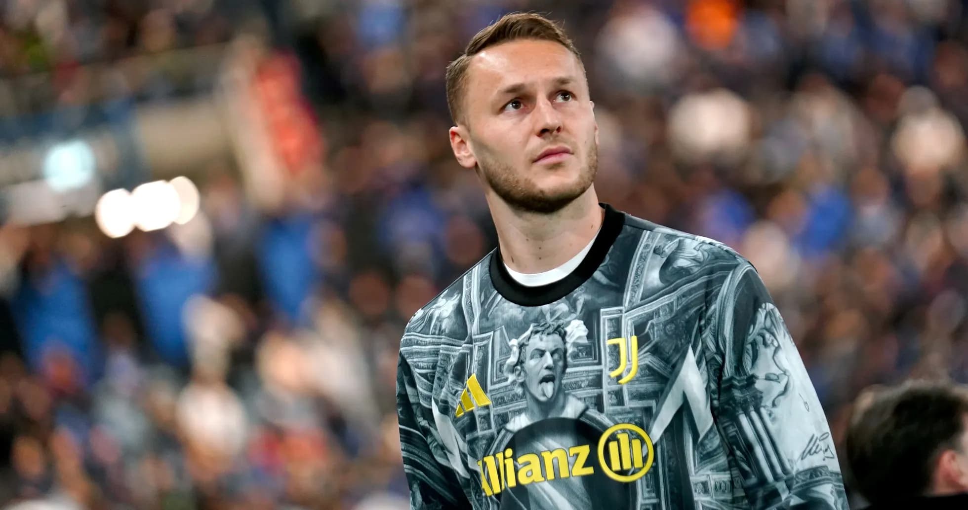 Goalkeeper wearing Juventus kit during match Goalkeeper wearing Juventus kit during match