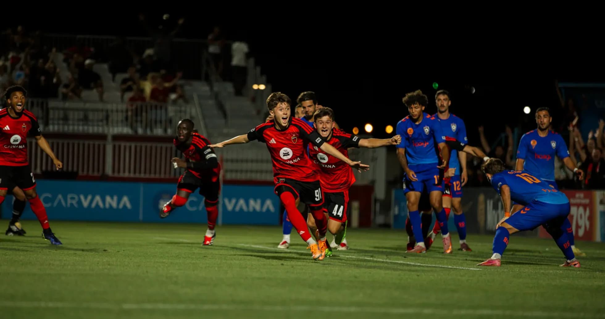 Players celebrating a goal during El Paso Locomotive match Players celebrating a goal during El Paso Locomotive match
