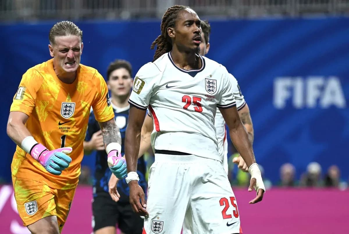 England players reacting during a tense match moment England players reacting during a tense match moment