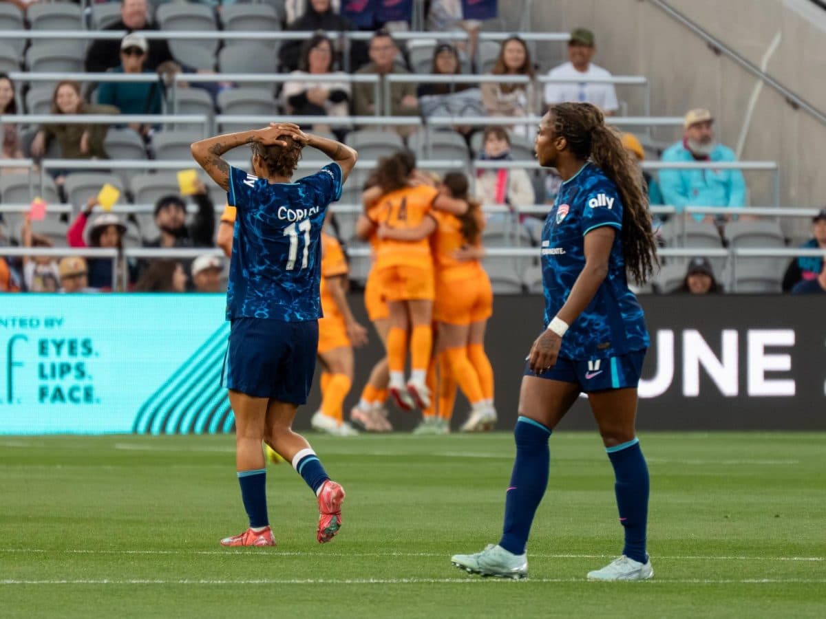 Houston Dash players react during match against San Diego Wave Houston Dash players react during match against San Diego Wave
