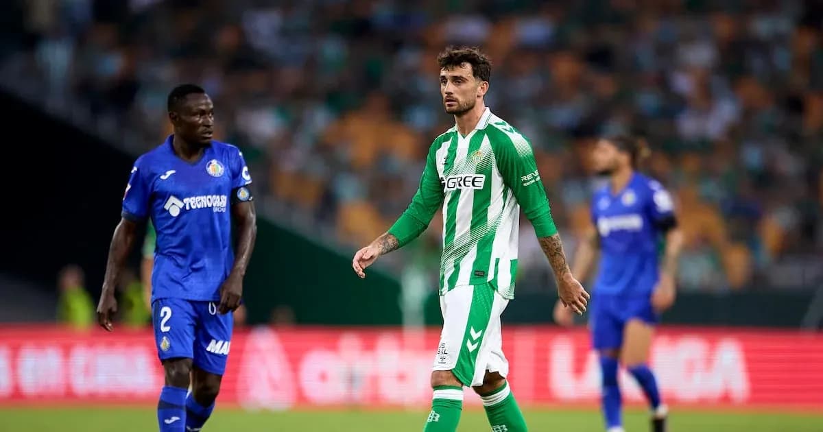 Players from Real Betis and Getafe during match Players from Real Betis and Getafe during match