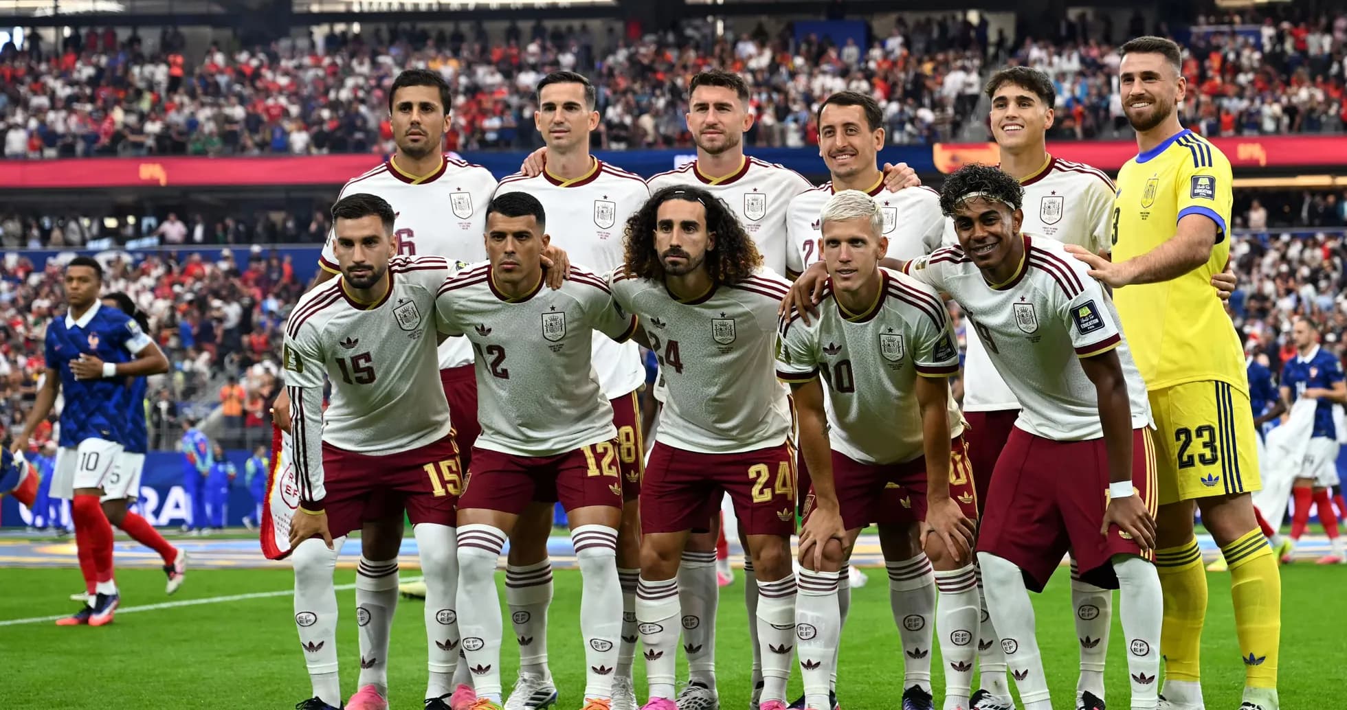 Spain national team posing before the match Spain national team posing before the match