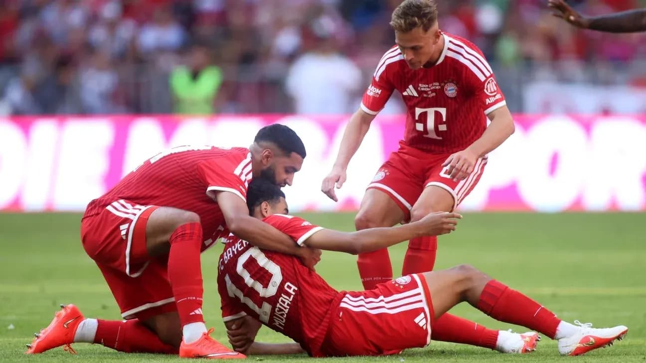 Bayern Munich players celebrating after a goal Bayern Munich players celebrating after a goal