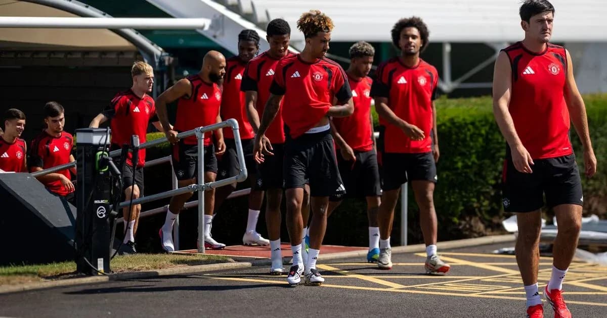 Manchester United players arriving for training session Manchester United players arriving for training session
