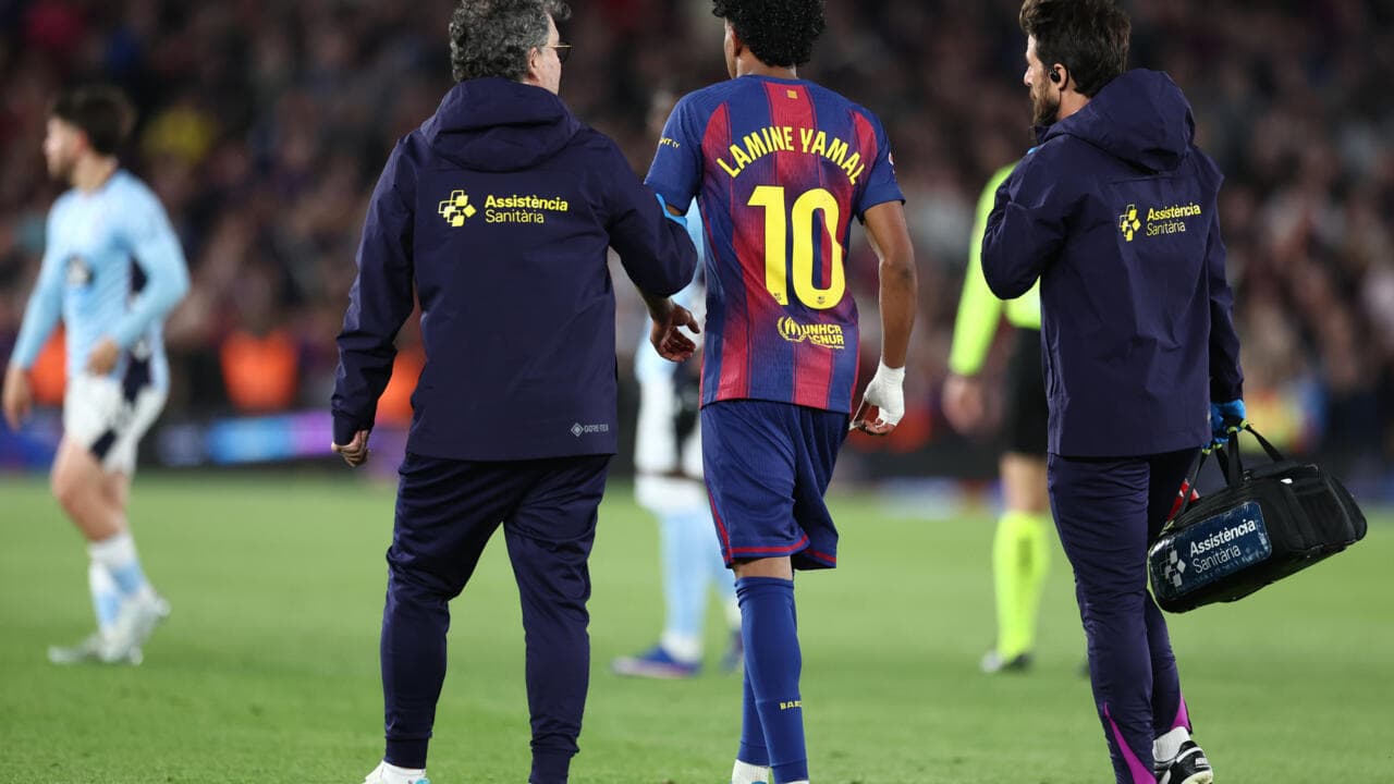 Lamine Yamal receiving medical attention on field Lamine Yamal receiving medical attention on field