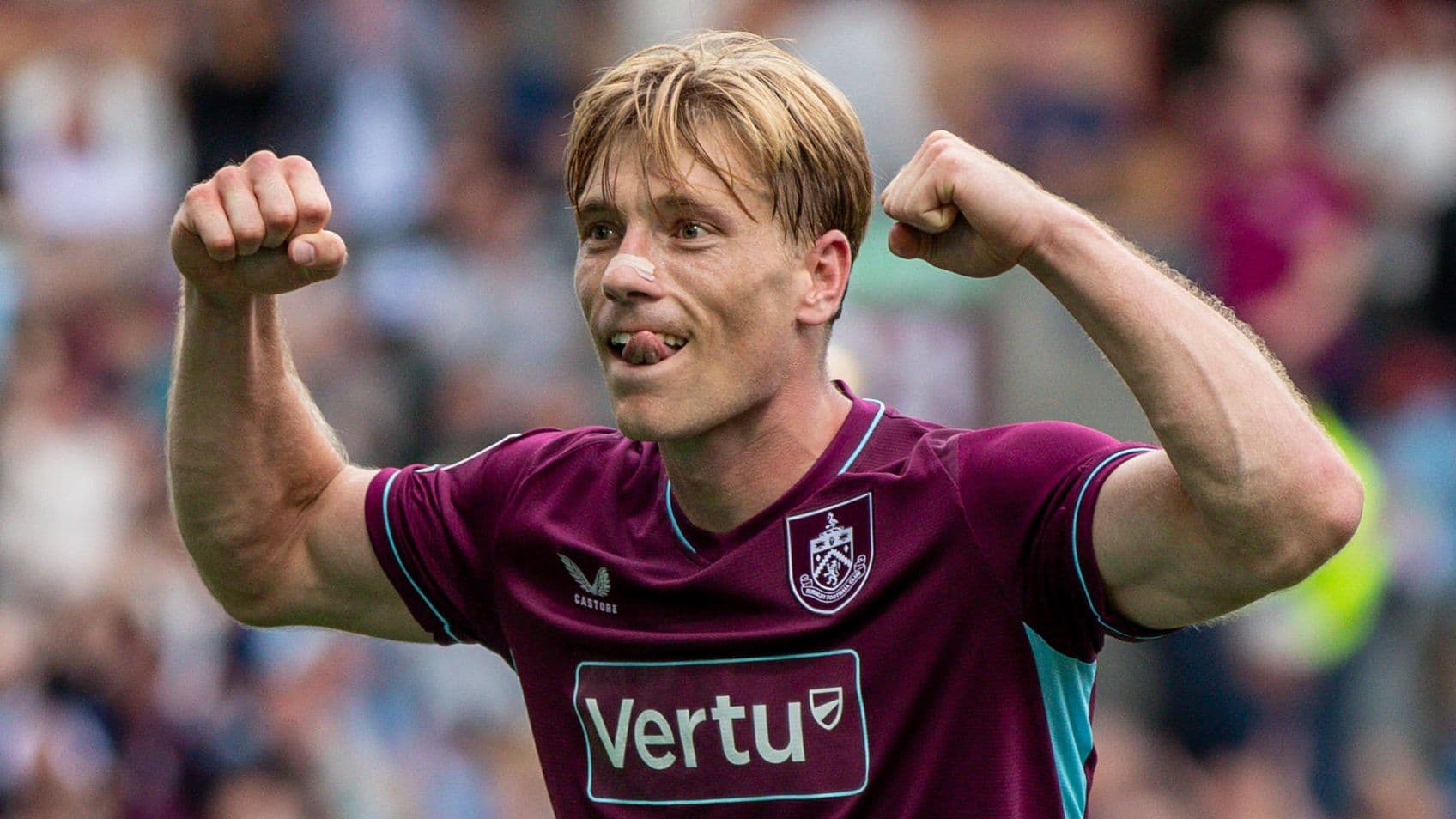 Ipswich Secures Burnley Striker Zian Flemming in £20m Deadline Transfer Ipswich Secures Burnley Striker Zian Flemming in £20m Deadline Transfer